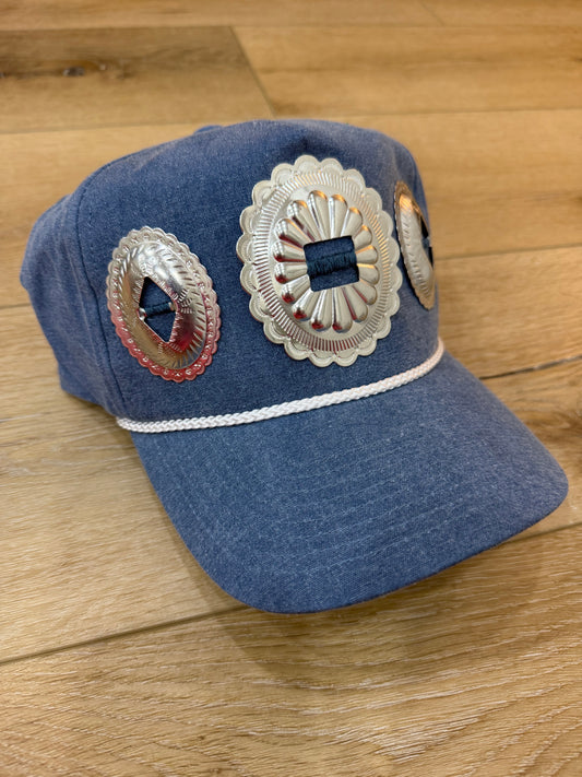 The big Conch -Denim Canvas