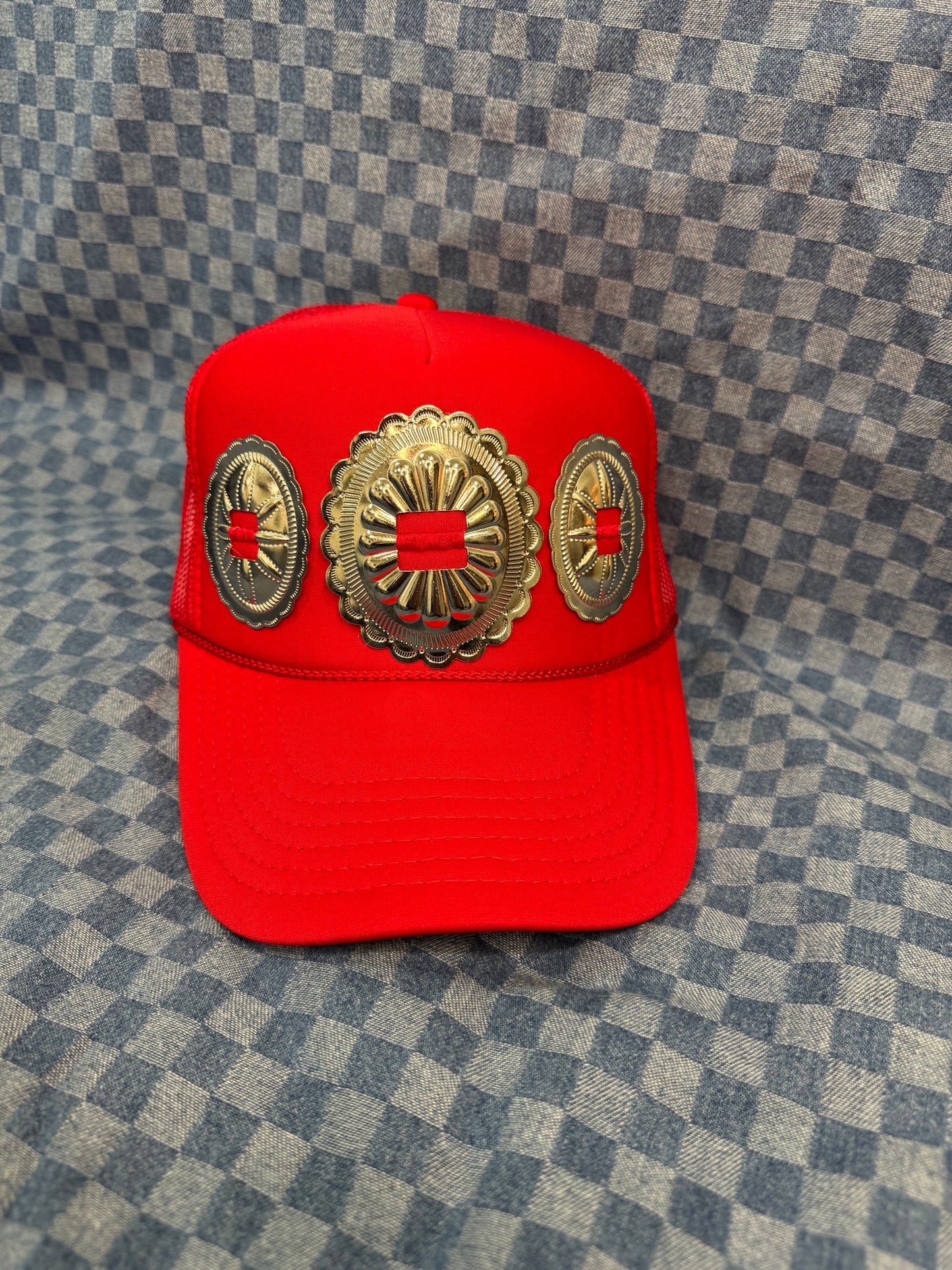 Multiple styles/colors available -The big conch