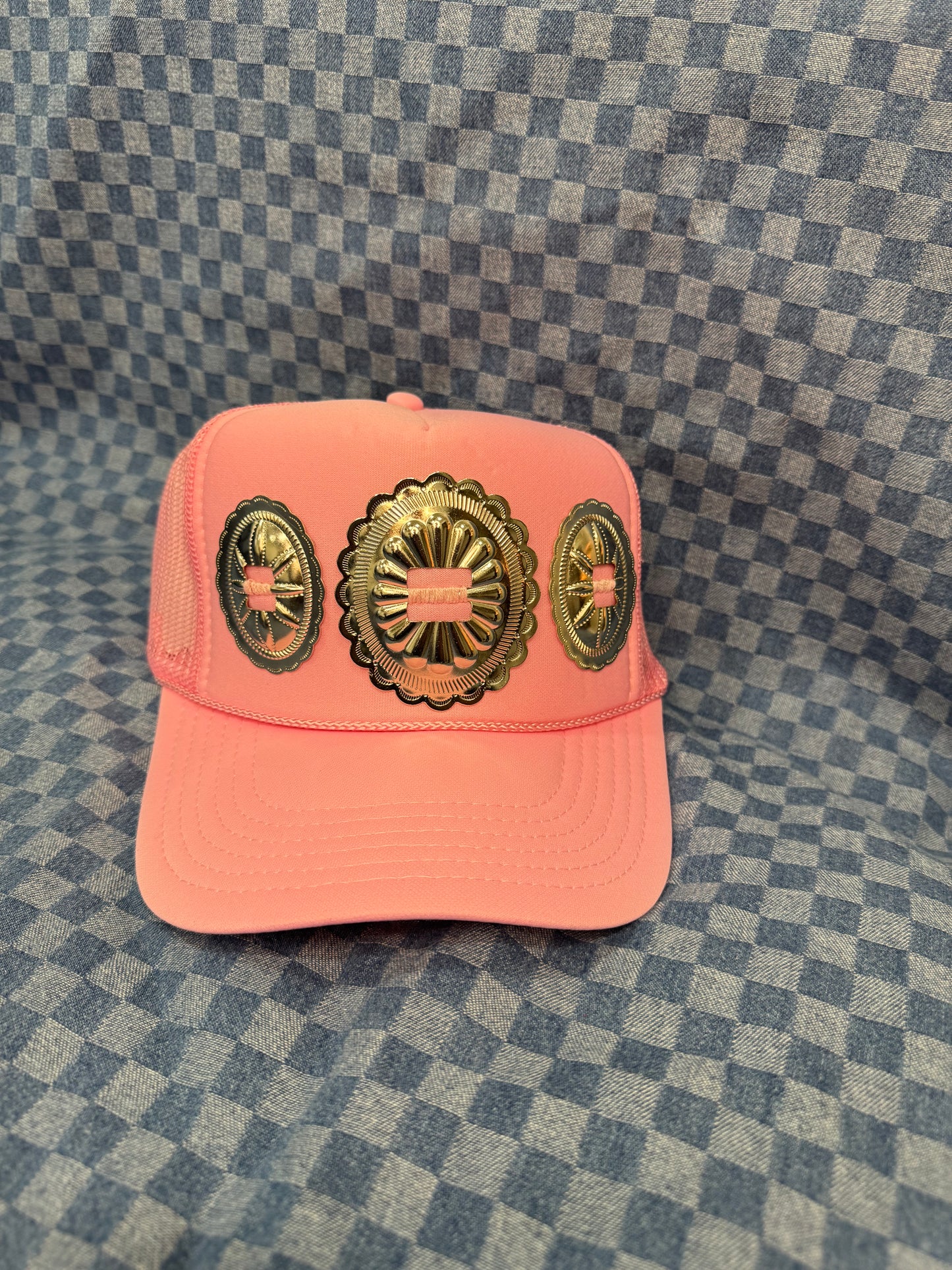 Multiple styles/colors available -The big conch
