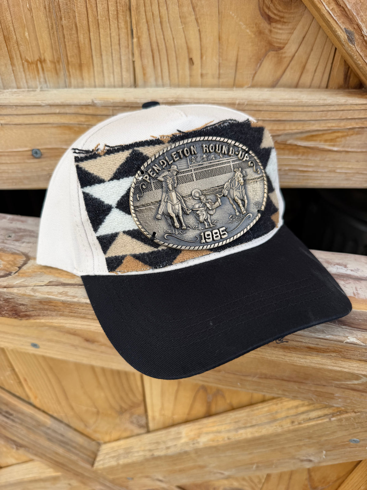 Pendleton round up buckle hat 3