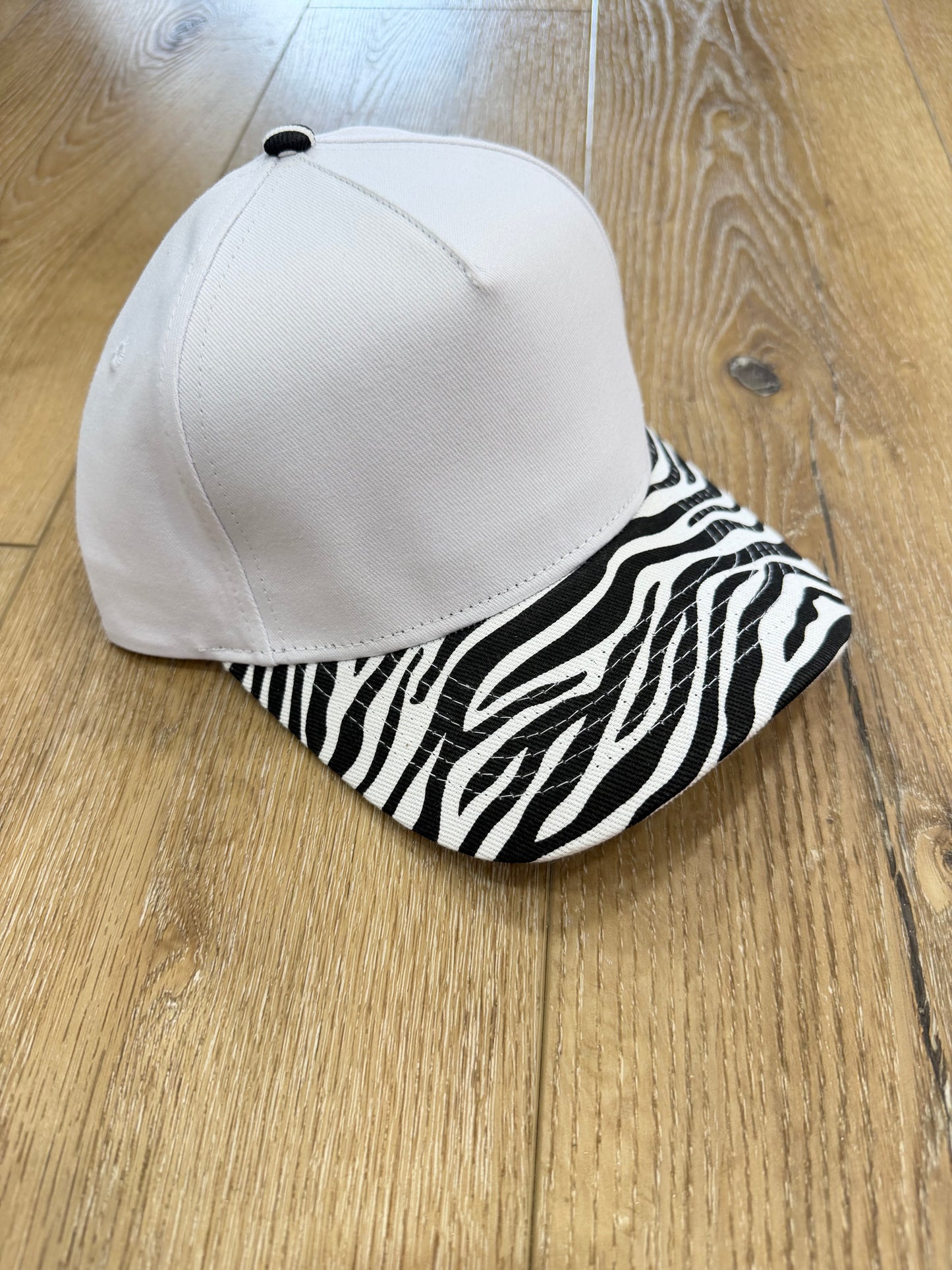 Multiple styles/ colors available- all hearts